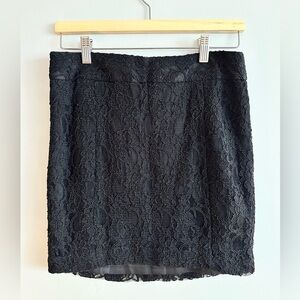 Express women Lace Black Skirt Size 4